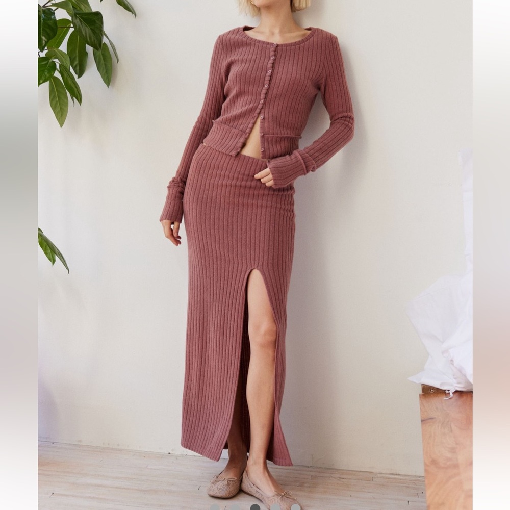 NWT UO Out From Under Bounce Plush Zuki Ribbed Maxi Skirt Size Small - Picture 3 of 12